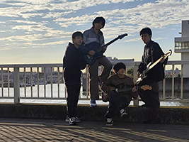 習志野市立習志野高等学校にるえすと写真