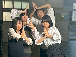 神奈川県立港北高等学校落書きエンドロール写真